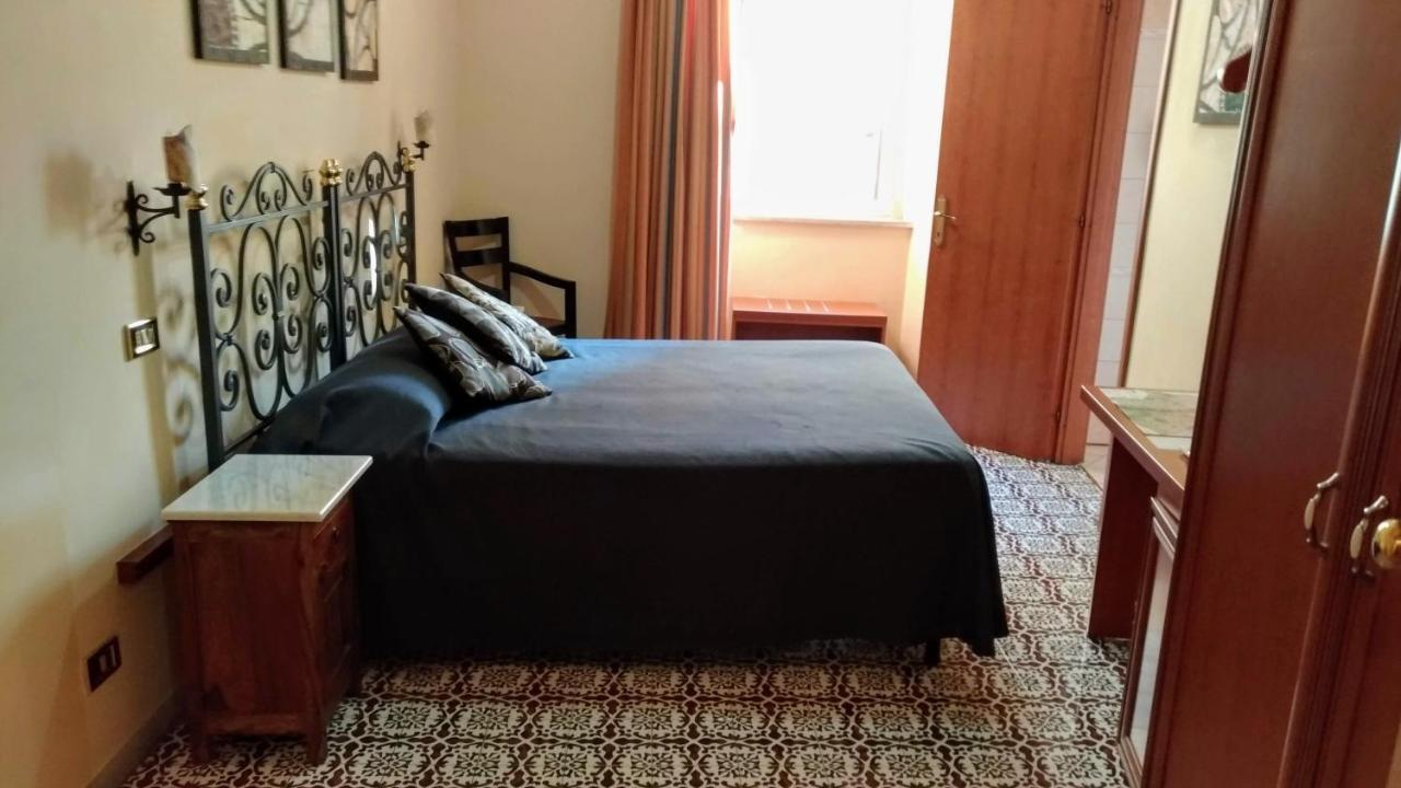 Nicolas Inn Roma Dış mekan fotoğraf